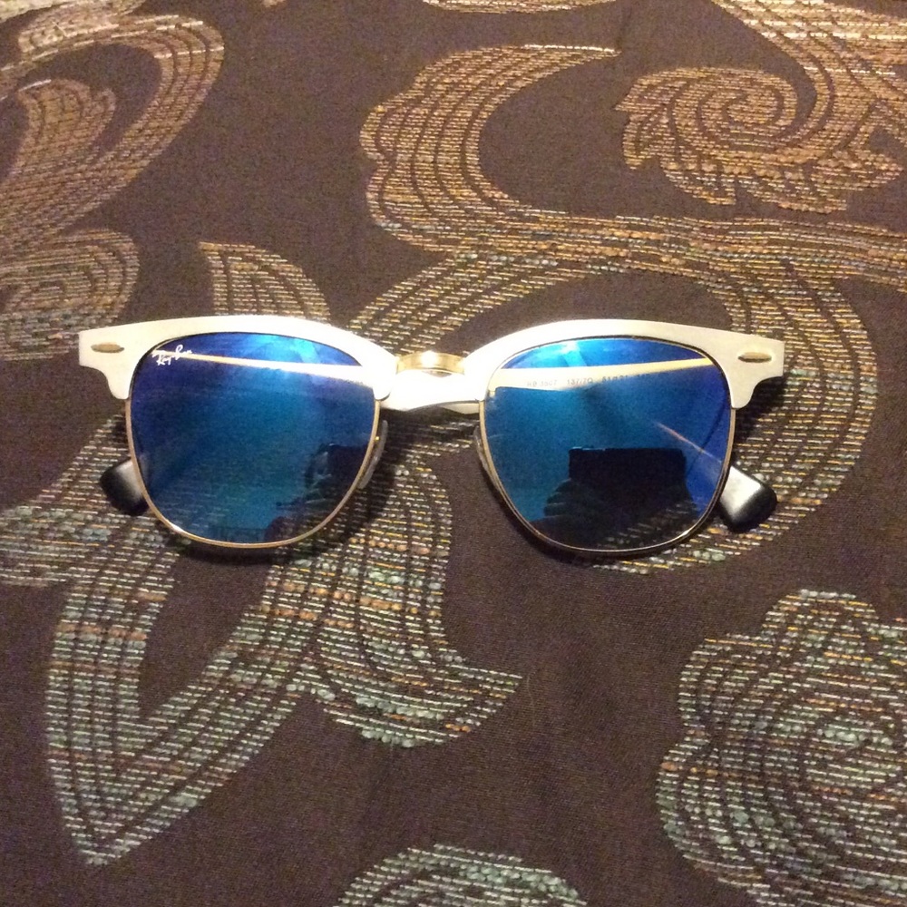 Ray-ban sun sunglasses!